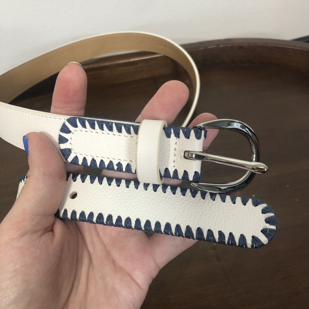 Talbots Leather Women's Medium White & Blue Old Money Belt Buckle Adjustable - Picture 4 of 4
